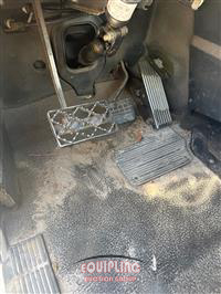 2005 Mack GRANITE GU713