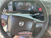 2013 VOLVO TRUCK VNM