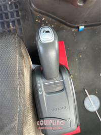 2013 VOLVO TRUCK VNM