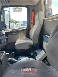 2013 VOLVO TRUCK VNM