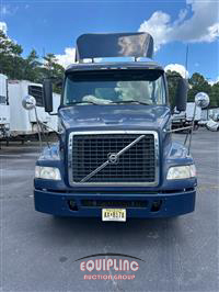 2013 VOLVO TRUCK VNM