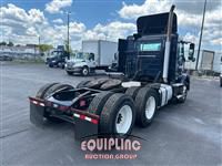 2013 VOLVO TRUCK VNM