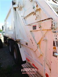 2014 Freightliner M2