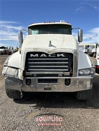 2019 Mack GR64F