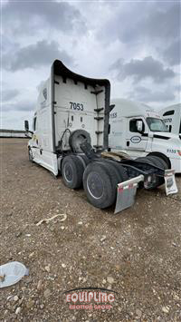 2021 Freightliner CASCADIA 126