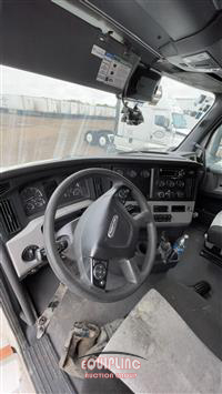 2021 Freightliner CASCADIA 126