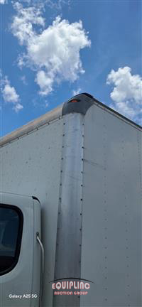 2021 Freightliner M2 106