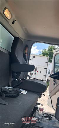 2021 Freightliner M2 106