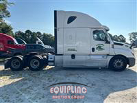 2020 Freightliner Cascadia