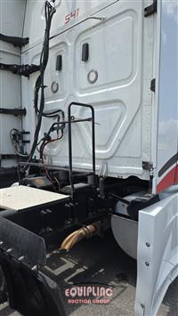 2020 Freightliner CASCADIA