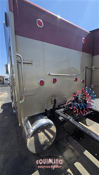 2000 Peterbilt 379
