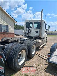 2015 Freightliner CASCADIA