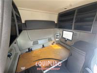 2014 International LF687