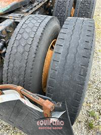 2004 Freightliner Columbia
