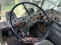 2001 Mack MR688S