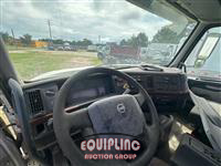 2004 Volvo VHD