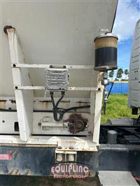 2004 Volvo VHD