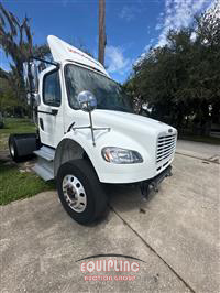 2015 Freightliner M2