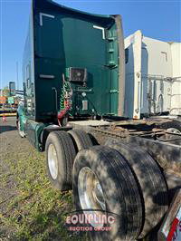 2016 Kenworth T680 SLEEPER TRUCK
