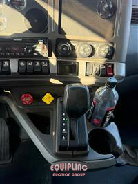 2016 Kenworth T680 SLEEPER TRUCK