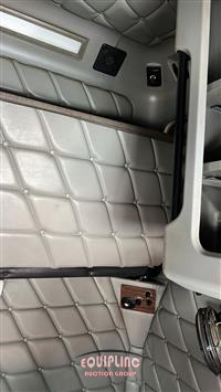 2003 Freightliner Classic XL