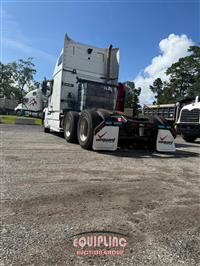 2017 Volvo VNL