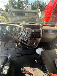2017 Volvo VNL