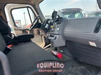 2022 Freightliner M2 106