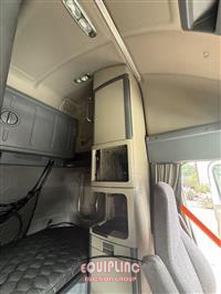 2018 Freightliner CASCADIA