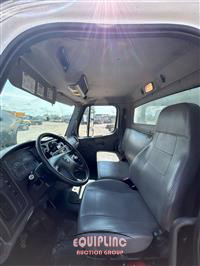 2017 Freightliner M2