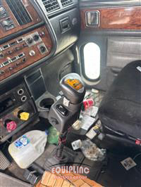 2004 Peterbilt 379