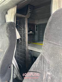 2004 Peterbilt 379