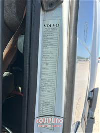 2013 Volvo VNL64T670