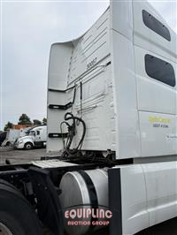 2020 Volvo VNL