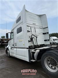2020 Volvo VNL