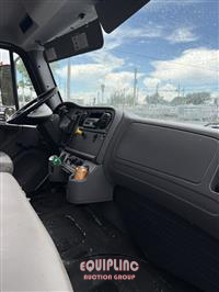 2016 Freightliner M2