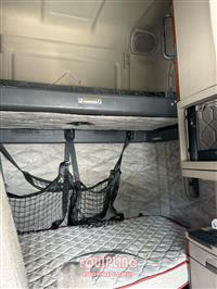 2017 Freightliner CASCADIA