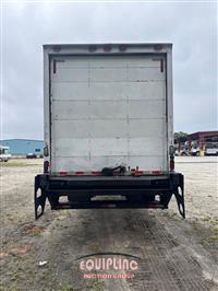 2007 Freightliner M2