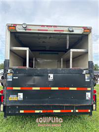 2004 Ford E-350