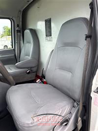2004 Ford E-350