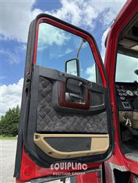 2013 Freightliner Coronado