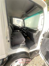 2013 Isuzu NRR
