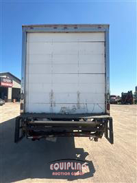 2007 Freightliner M2
