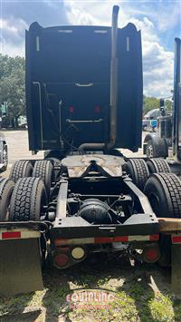 2012 Peterbilt 587