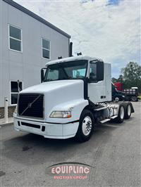 2009 Volvo VNM