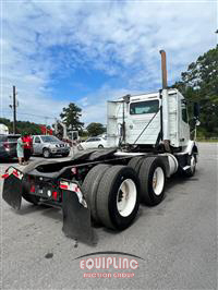 2009 Volvo VNM