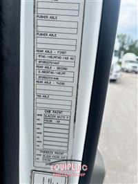 2009 Volvo VNM