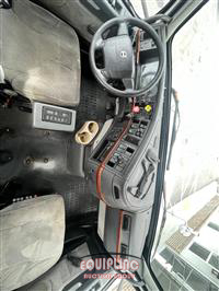 2009 Volvo VNM