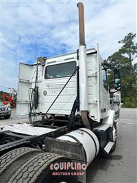 2009 Volvo VNM