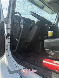 2017 Volvo VNL